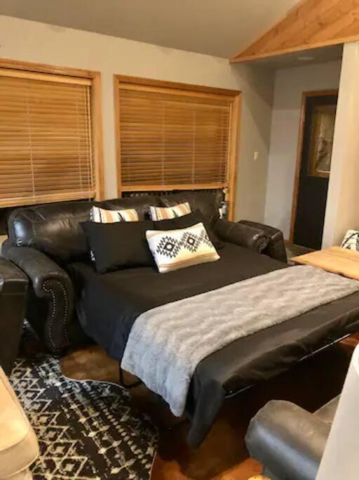 Perk Canyon Hidden Acres-Hot Tub-Gas Fireplace رويدوسو، نيومكسيكو المظهر الخارجي الصورة
