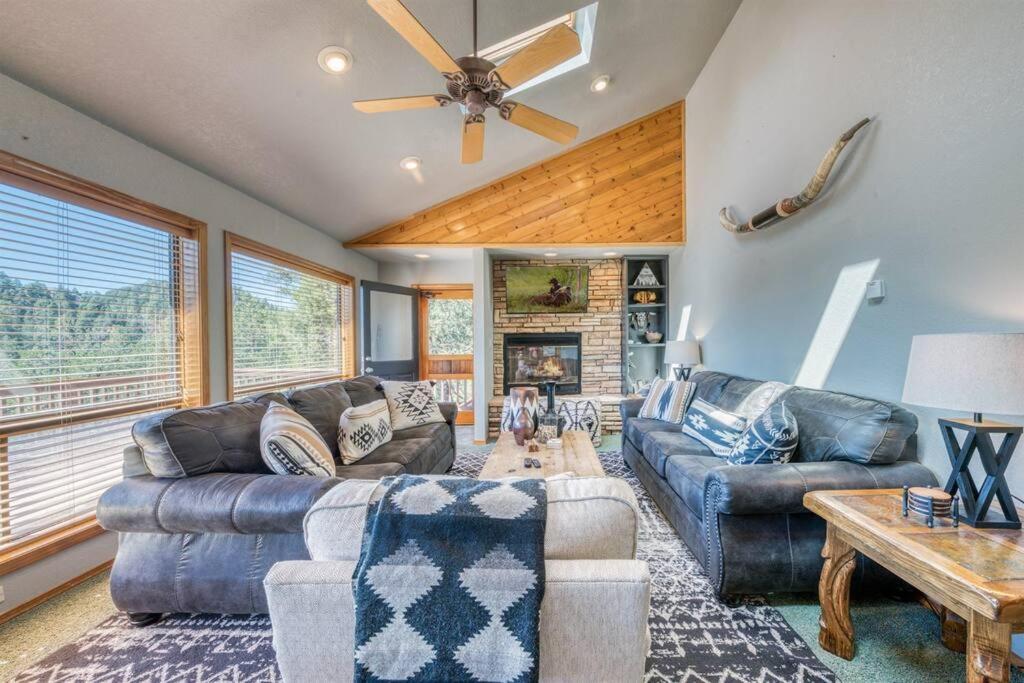 Perk Canyon Hidden Acres-Hot Tub-Gas Fireplace رويدوسو، نيومكسيكو المظهر الخارجي الصورة