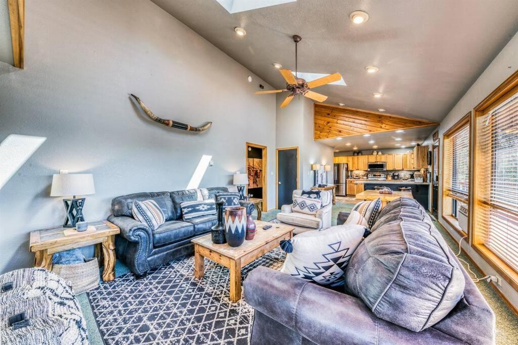 Perk Canyon Hidden Acres-Hot Tub-Gas Fireplace رويدوسو، نيومكسيكو المظهر الخارجي الصورة