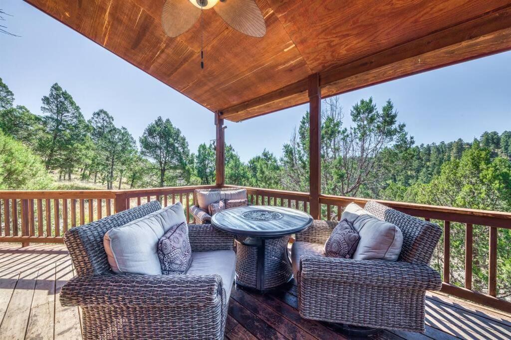 Perk Canyon Hidden Acres-Hot Tub-Gas Fireplace رويدوسو، نيومكسيكو المظهر الخارجي الصورة